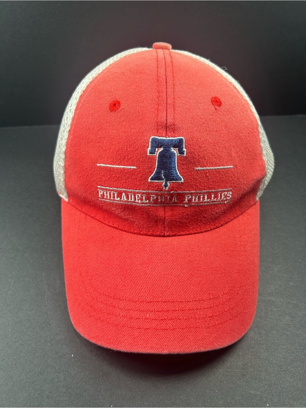 Philadelphia Phillies Adults Red Mesh Back Snapback Trucker Hat Cap OS